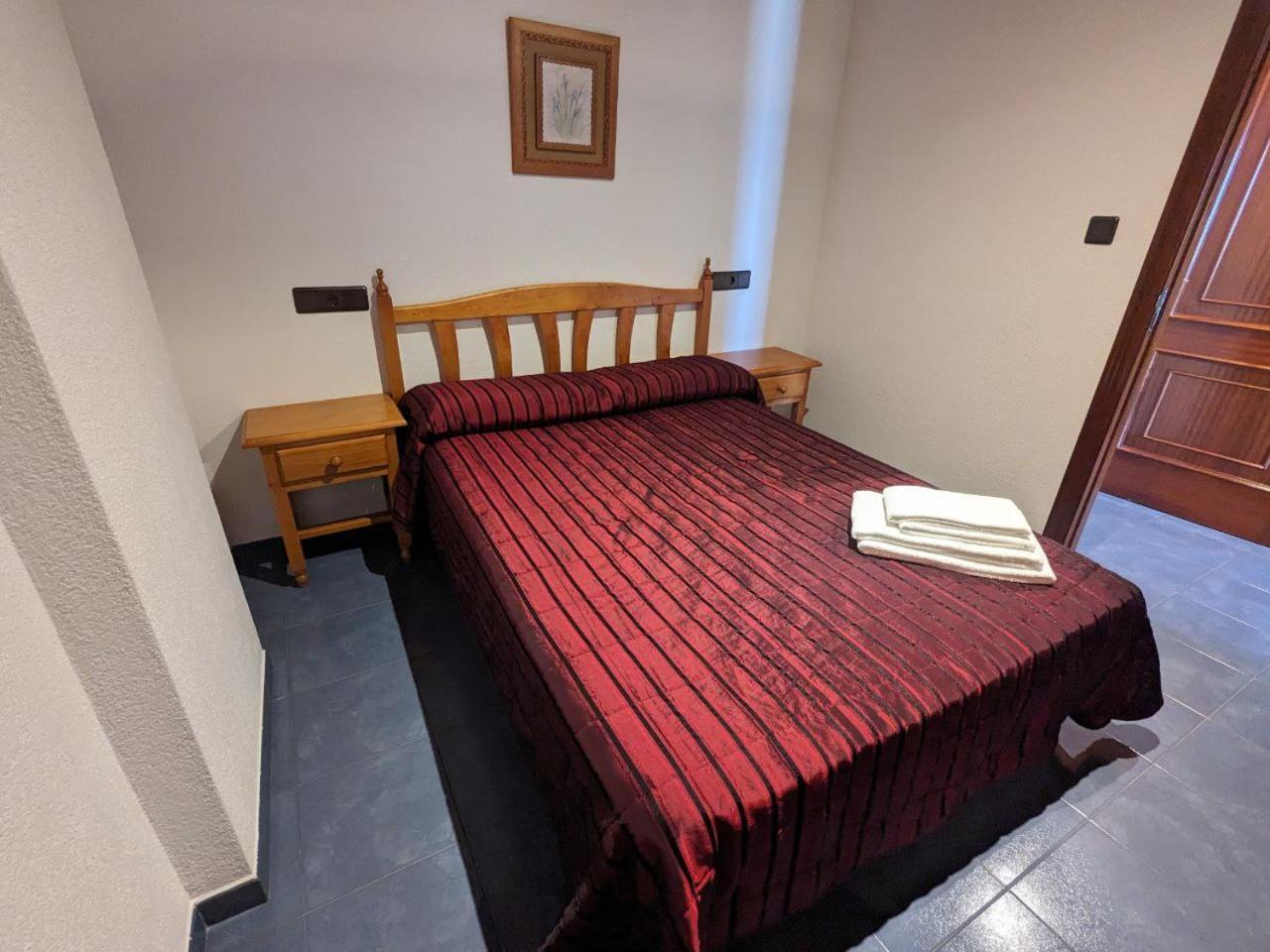Vivienda Turistica Vacacional Maricarmen Hotel Arou Buitenkant foto